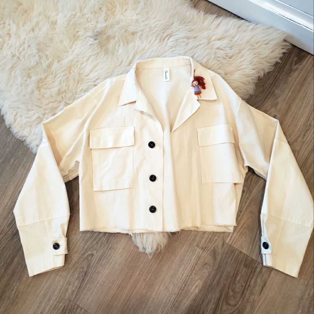 Souvenir Ivory Cotton Utility Cropped Jacket